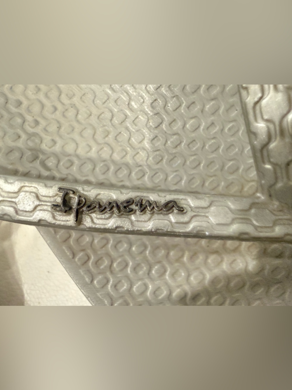 Ipanema Pearlized grey Textured Flip Flops - Picture 5 of 7